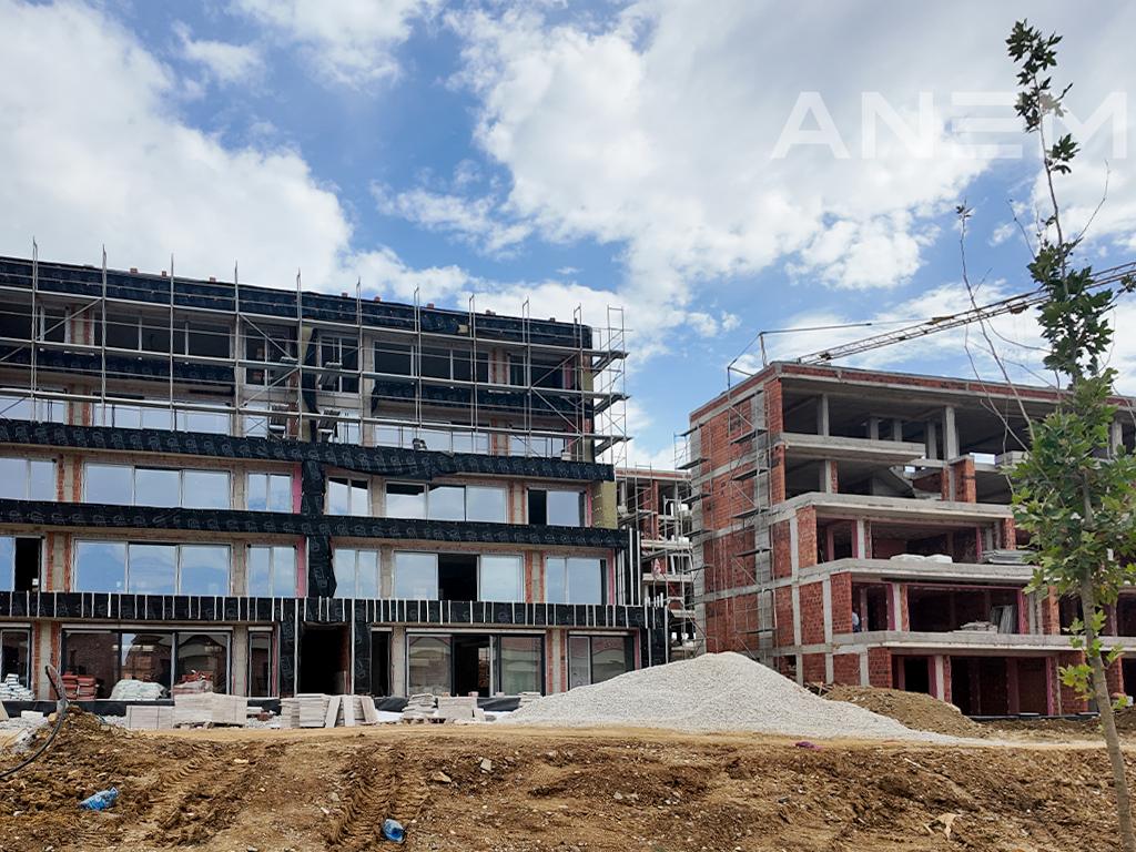 Terracier në shitje 138.3m² + 37.4m² tarracë në Marigona Hill