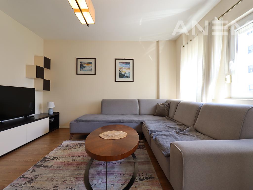 Banesë në shitje 86m² në Tophane