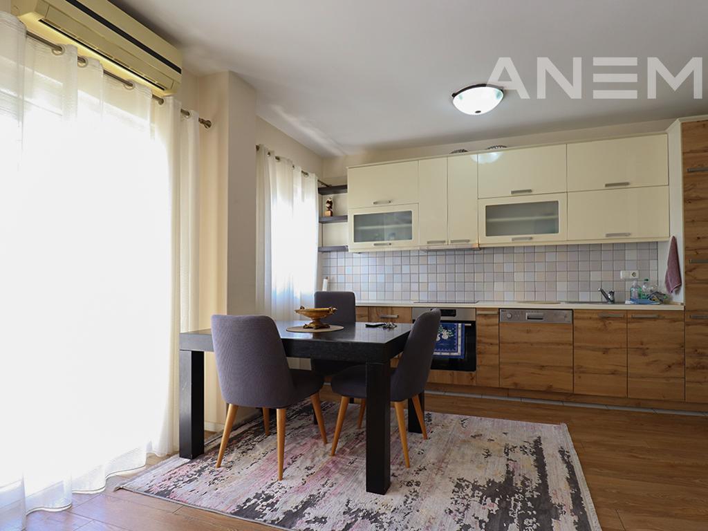 Banesë në shitje 86m² në Tophane
