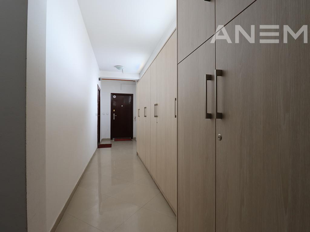 Banesë në shitje 72m² në Qendër