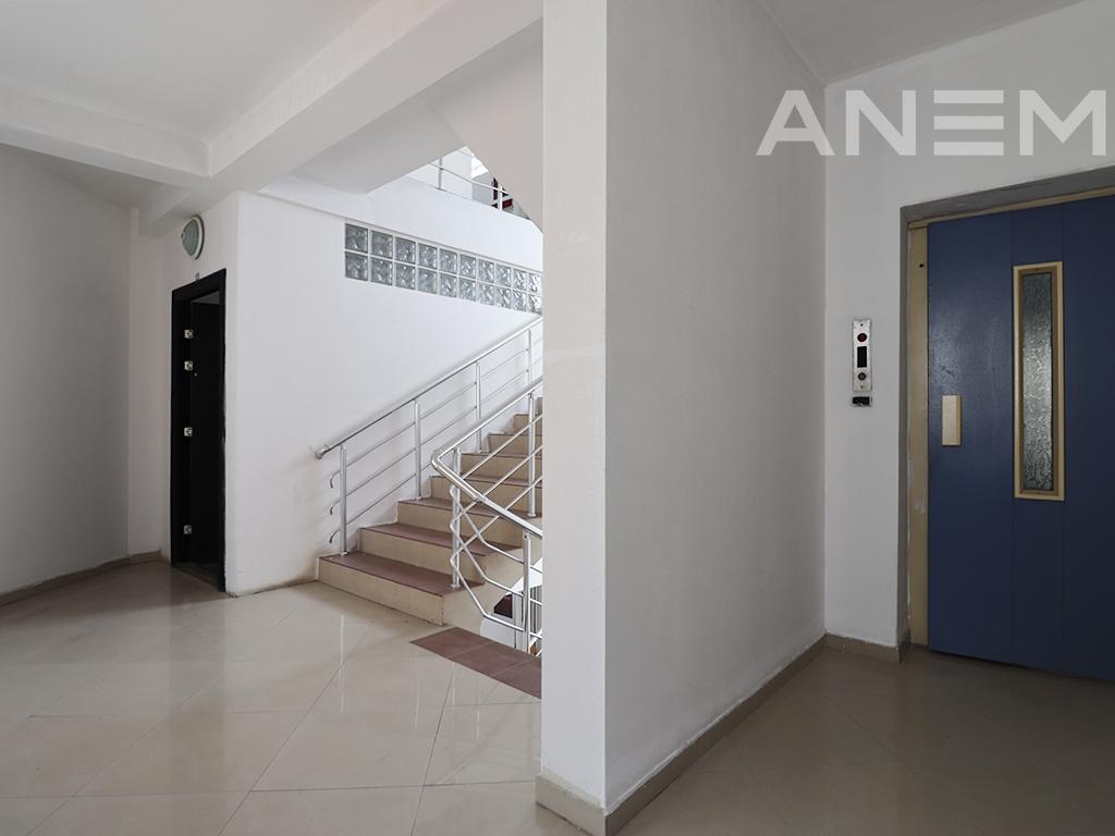Banesë në shitje 72m² në Qendër
