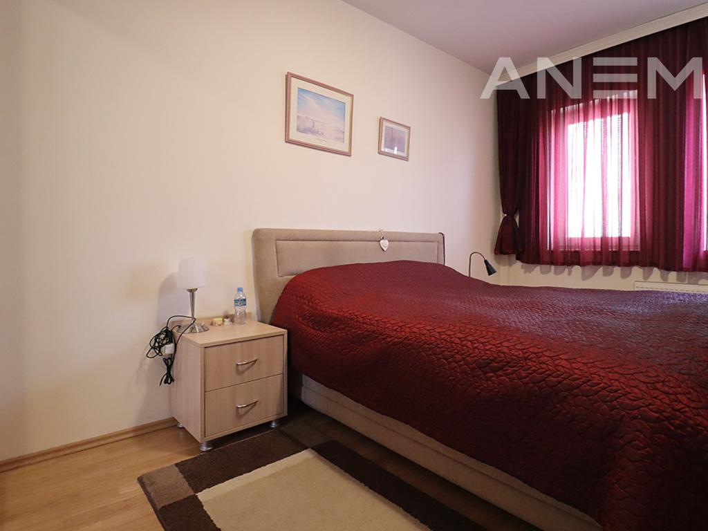Banesë në shitje 72m² në Qendër