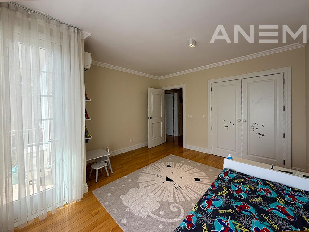 Shtëpi në shitje 264m² në Fshatin Ndërkombëtar