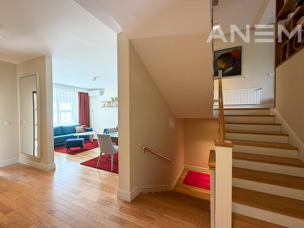 Shtëpi në shitje 264m² në Fshatin Ndërkombëtar