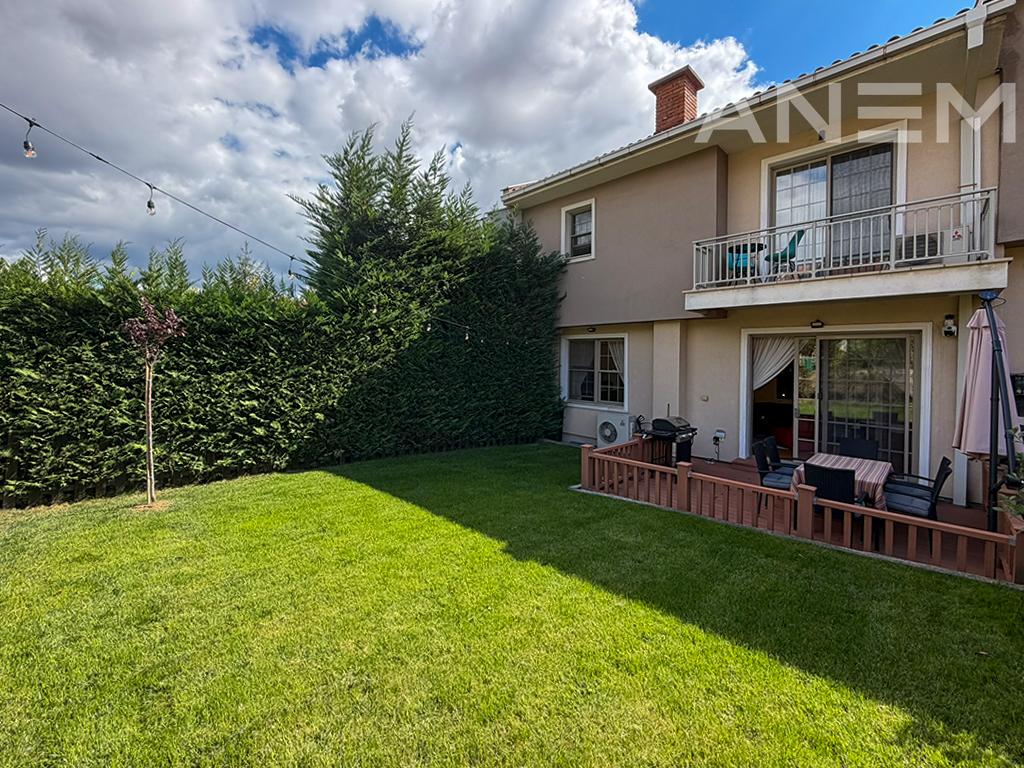 Shtëpi në shitje 264m² në Fshatin Ndërkombëtar