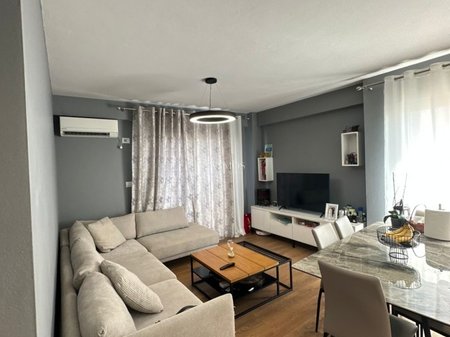 Apartament me qira ne Tirane, Rruga Jordan Misja, Bulevardi i Ri