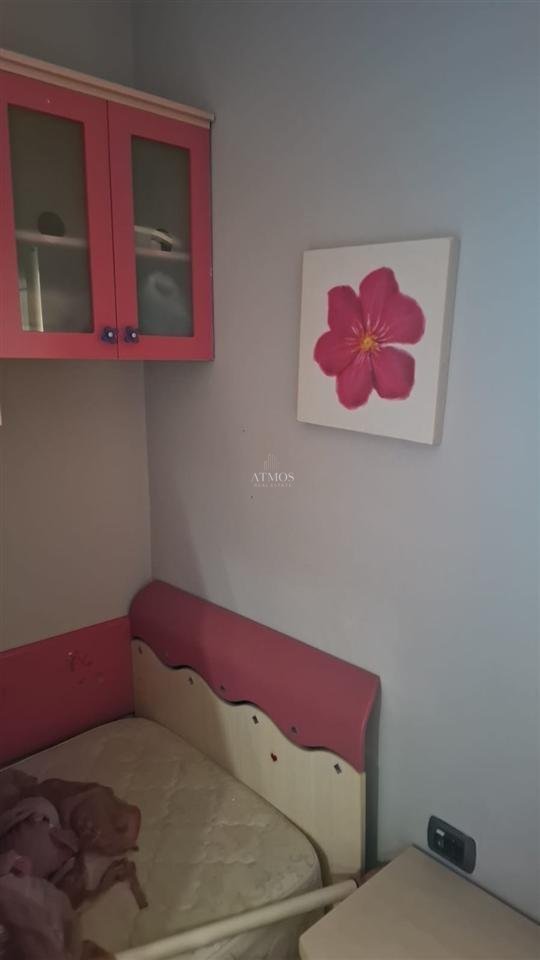 Jepet me qera apartament 2+1+2 ballkone ne Selvi