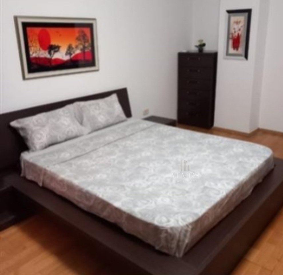 Jepet me qera apartament 1+1 tek 21 Dhjetori
