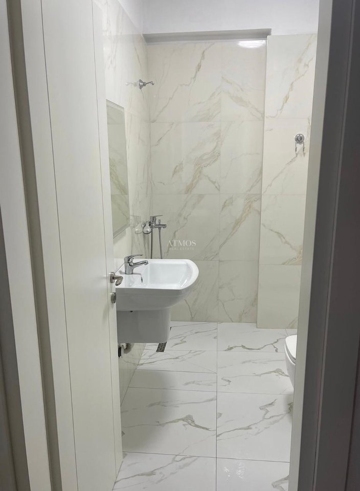 JEPET ME QERA APARTAMENT 1+1
TEK LIQENI I THATE