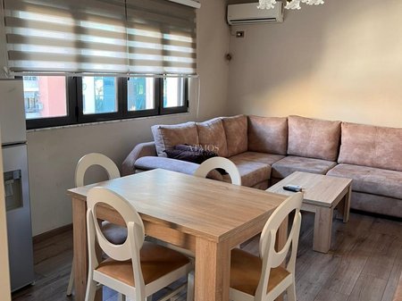 JEPET ME QERA APARTAMENT 1+1 TEK RRUGA E KAVAJES