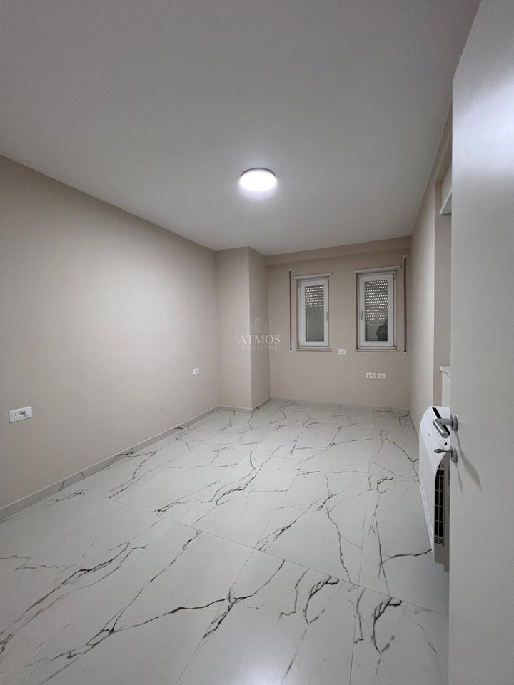 JEPET ME QIRA 2+1 + depo QENDER