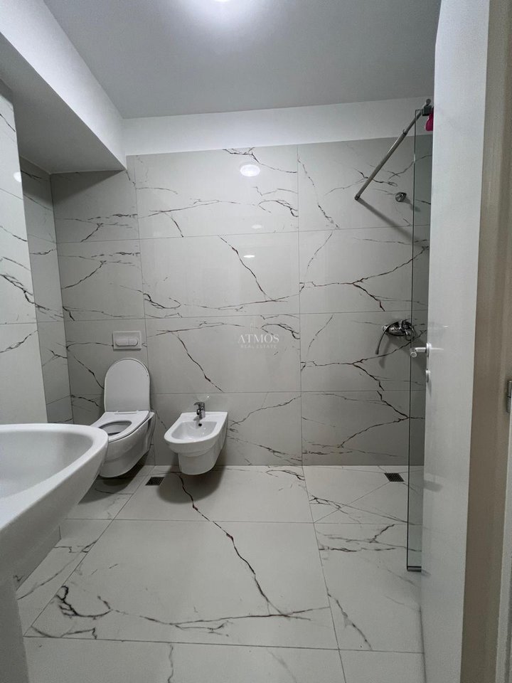 JEPET ME QIRA 2+1 + depo QENDER