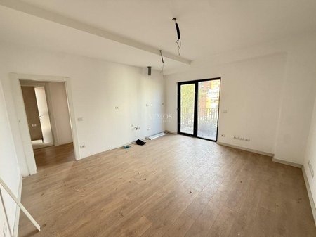 Apartament 2+1 Me Qira në 21 Dhjetori, Tiranë - 1200€ | 117 m²