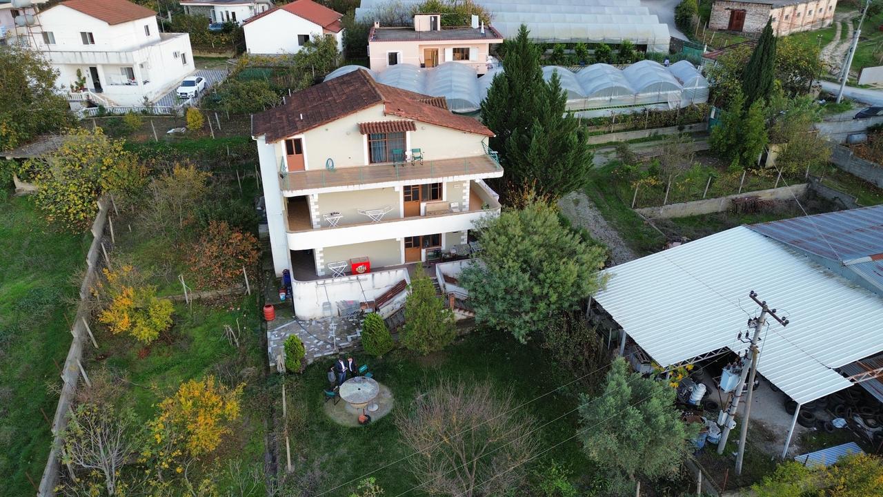 3-STOREY VILLA FOR SALE WITH MORTGAGE – NEAR BESHIRI BRIDGE, PEZË HELMES