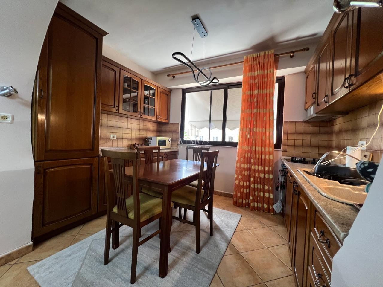 Apartament me 2+1 tek Myslym Shyri