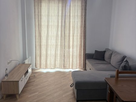 Appartamento 1+1 in affitto a Univers City