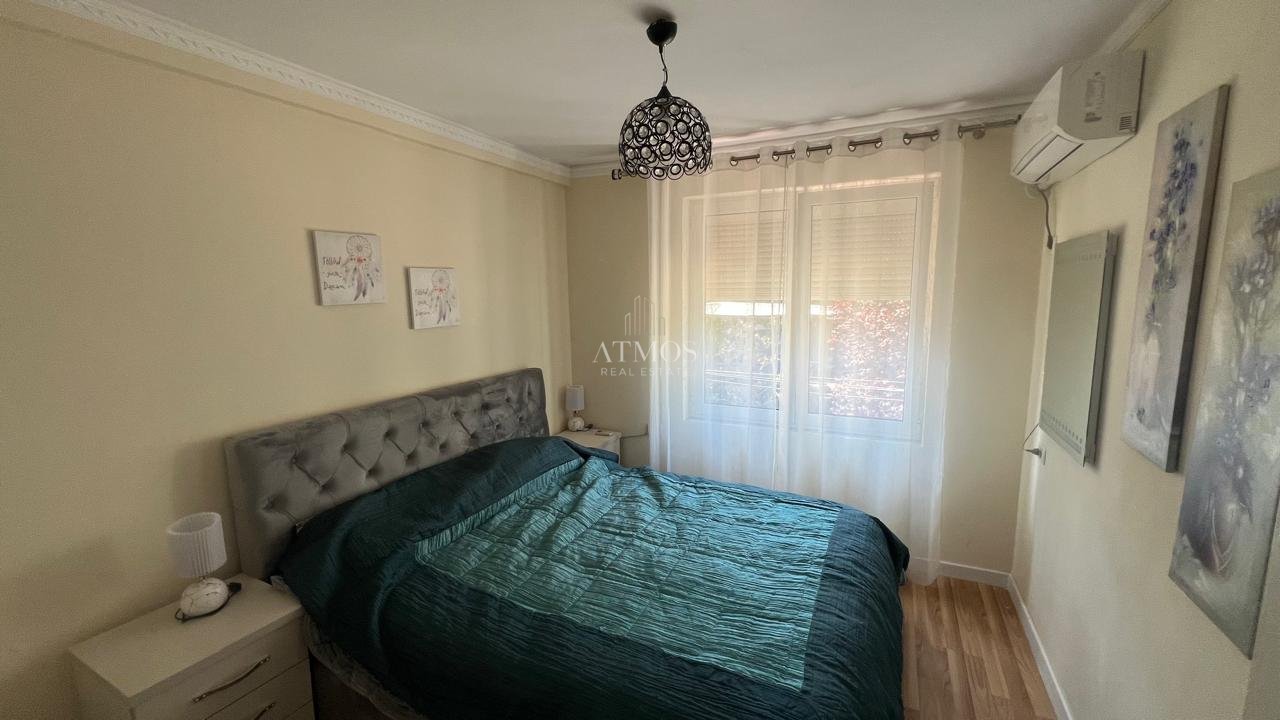 APARTAMENT ME QIRA 1+1, LULISHTJA 1 MAJI , PERBALLE ISH EKSPOZITES
