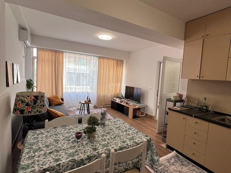 APARTAMENT 1+1 ME QIRA Prane QUEEN HOTEL, KOMUNA PARISIT