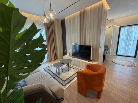 APARTAMENT 1+1 LUKS ME QIRA ,RRUGA BARRIKADAVEShkolla 9 vjecare ,Lidhja Prizrenit