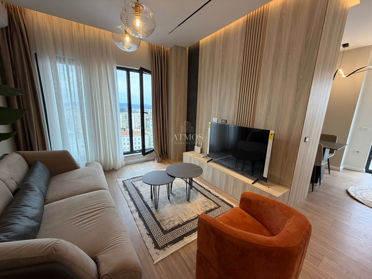 APARTAMENT 1+1 LUKS ME QIRA ,RRUGA BARRIKADAVEShkolla 9 vjecare ,Lidhja Prizrenit