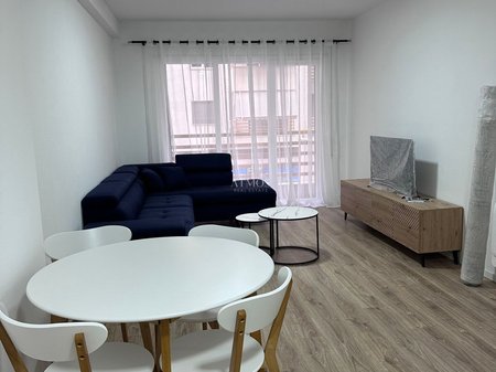 Apartament 1+1 Me Qira në Laprakë Kompleksi Aura, Tiranë - 600€ | 70 m²