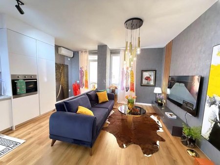 Apartament 1+1 me Qira – Rruga e Kavajës