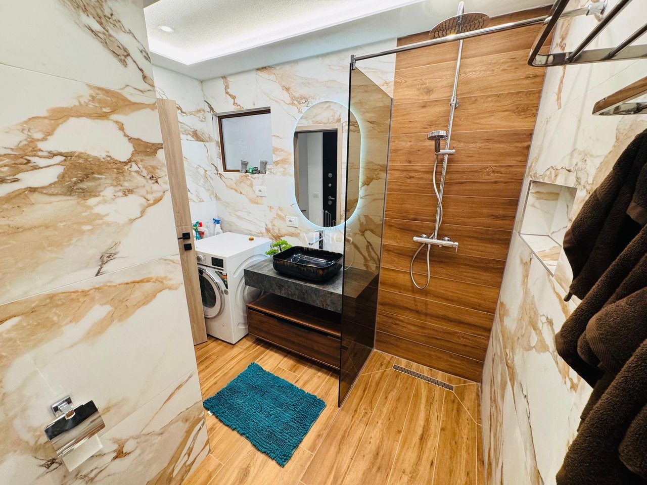 Duplex 1+1 me Qira – Rruga e Dibrës