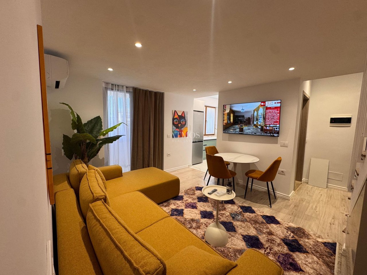 Duplex 1+1 me Qira – Rruga e Dibrës