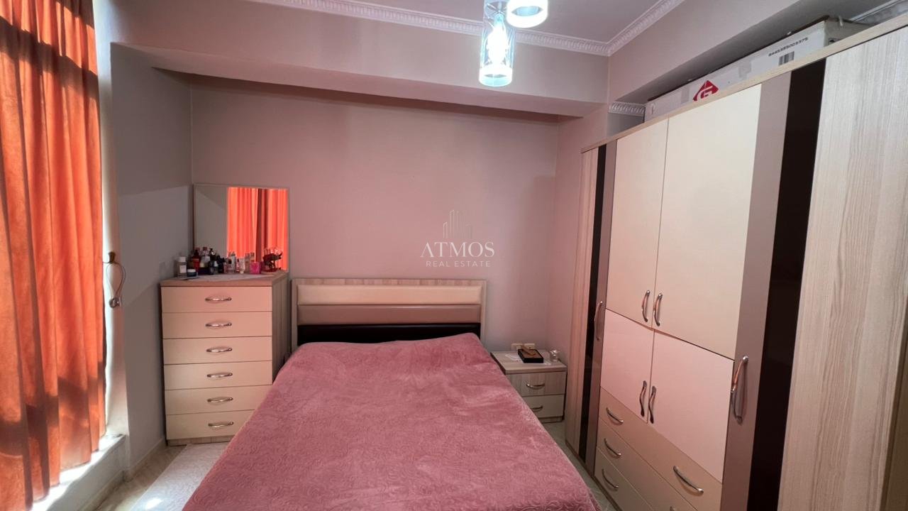 SHITET APARTAMENT 3+1+2 TEK RRUGA E KAVAJES