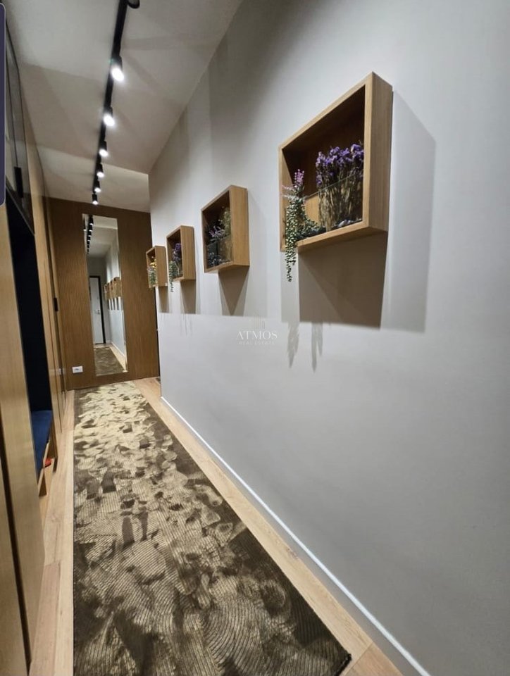 Apartament 2+1+Parkim QIRA , prane Kodra Diellit