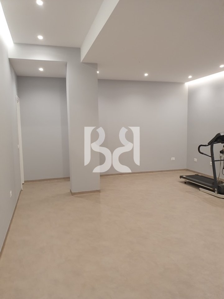 VILLA FOR RENT IN ACACIA HILLS RESIDENCE WITH POOL