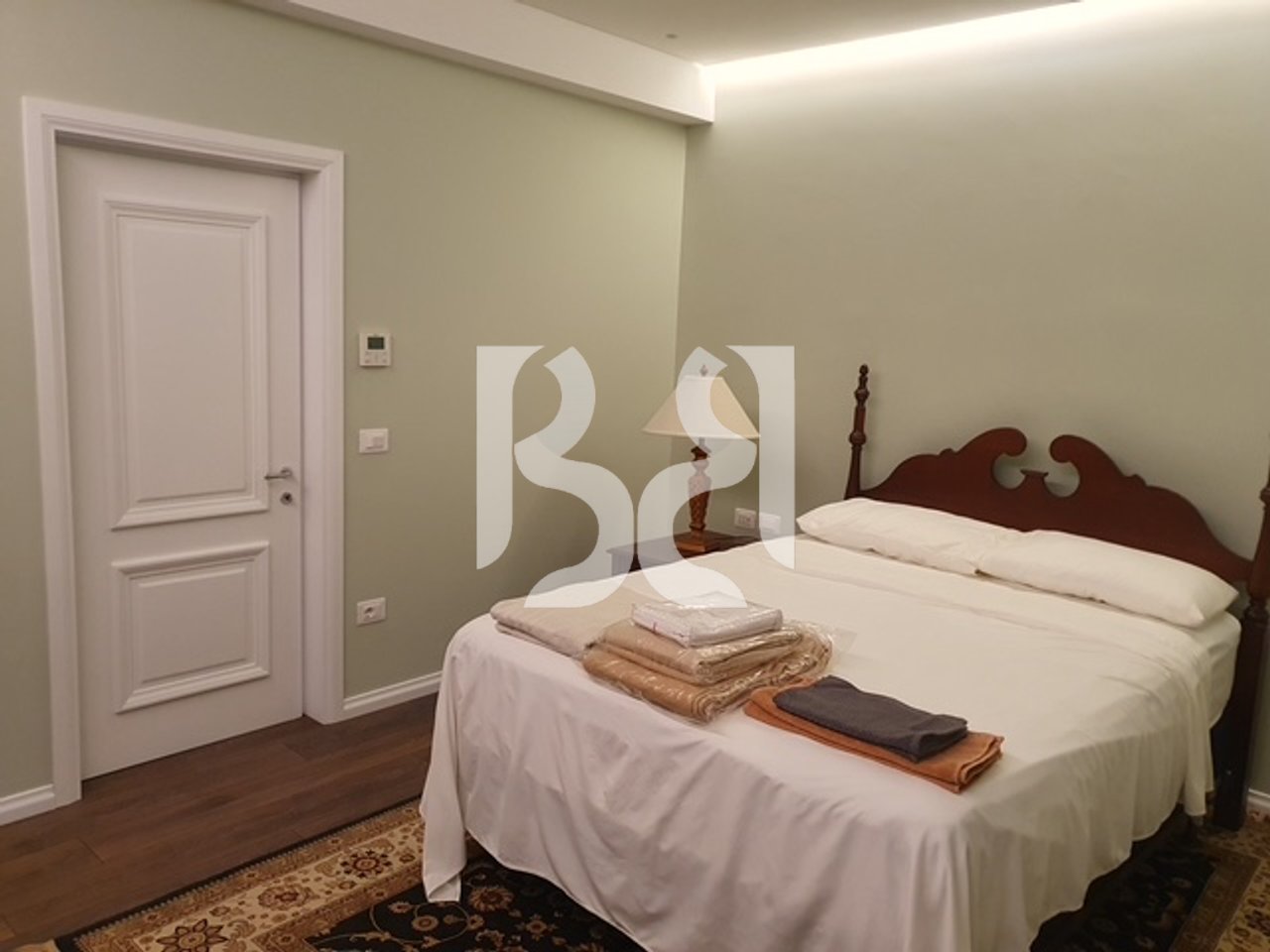 VILLA FOR RENT IN ACACIA HILLS RESIDENCE WITH POOL