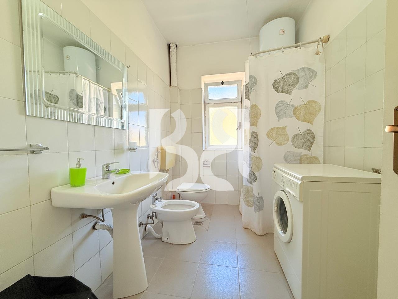 APPARTAMENTO 2+1 CON VERANDA IN VENDITA AD ASTIR, COMPLESSO FRATERI DI VILA L