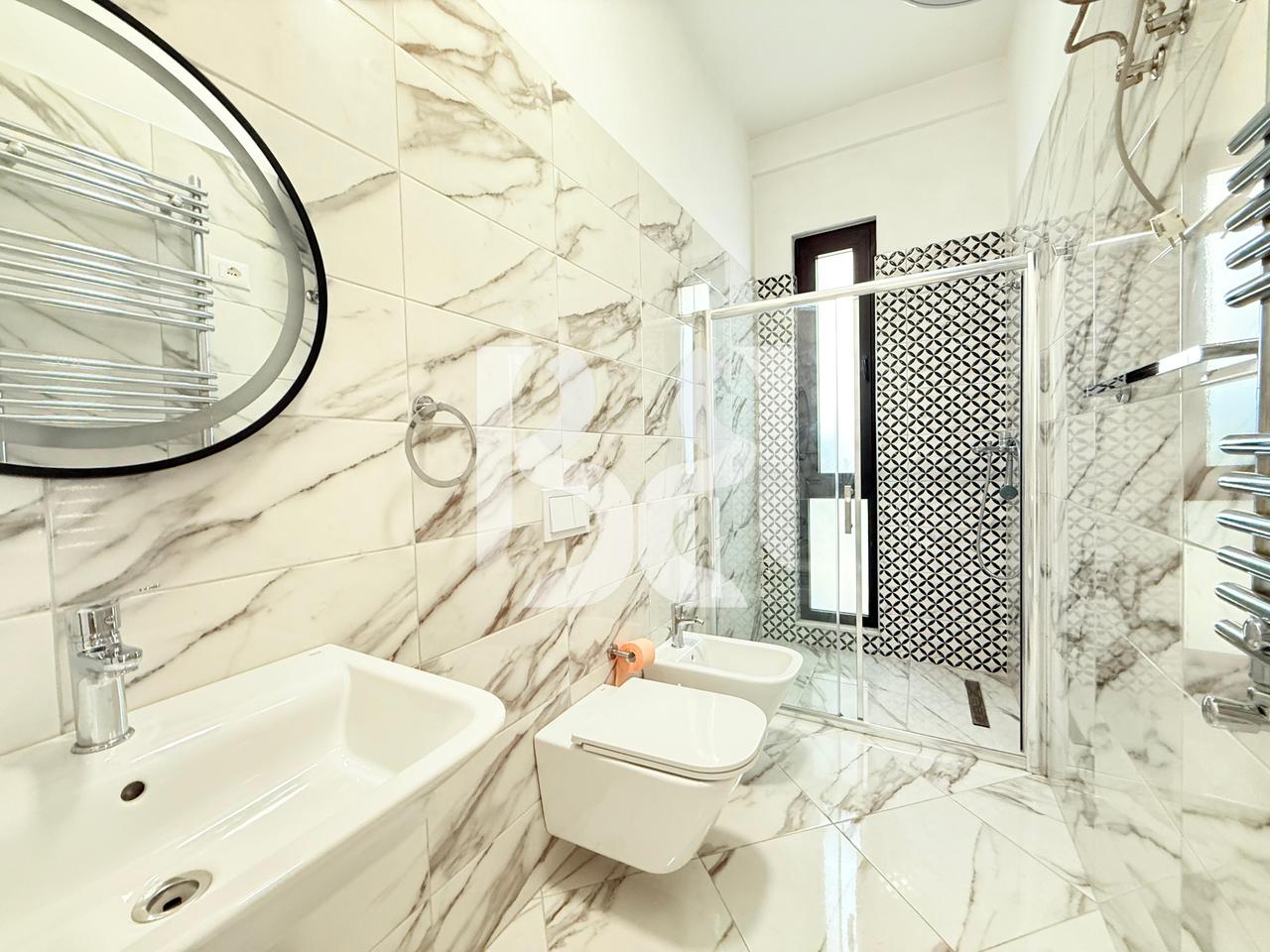 APARTAMENT ME QIRA 2+1+2+POST PARKIMI SUQARE 21 – Mobilim Modern dhe Vendndodhje Strategjike*