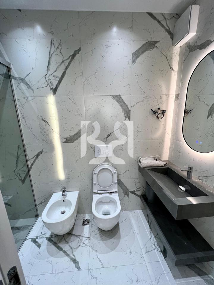 APPARTAMENTO IN AFFITTO 3+1+2+POSTO AUTO IN FUTURE HOME RESIDENCE ASTIR – Arredamento Moderno e Posizione Strategica*