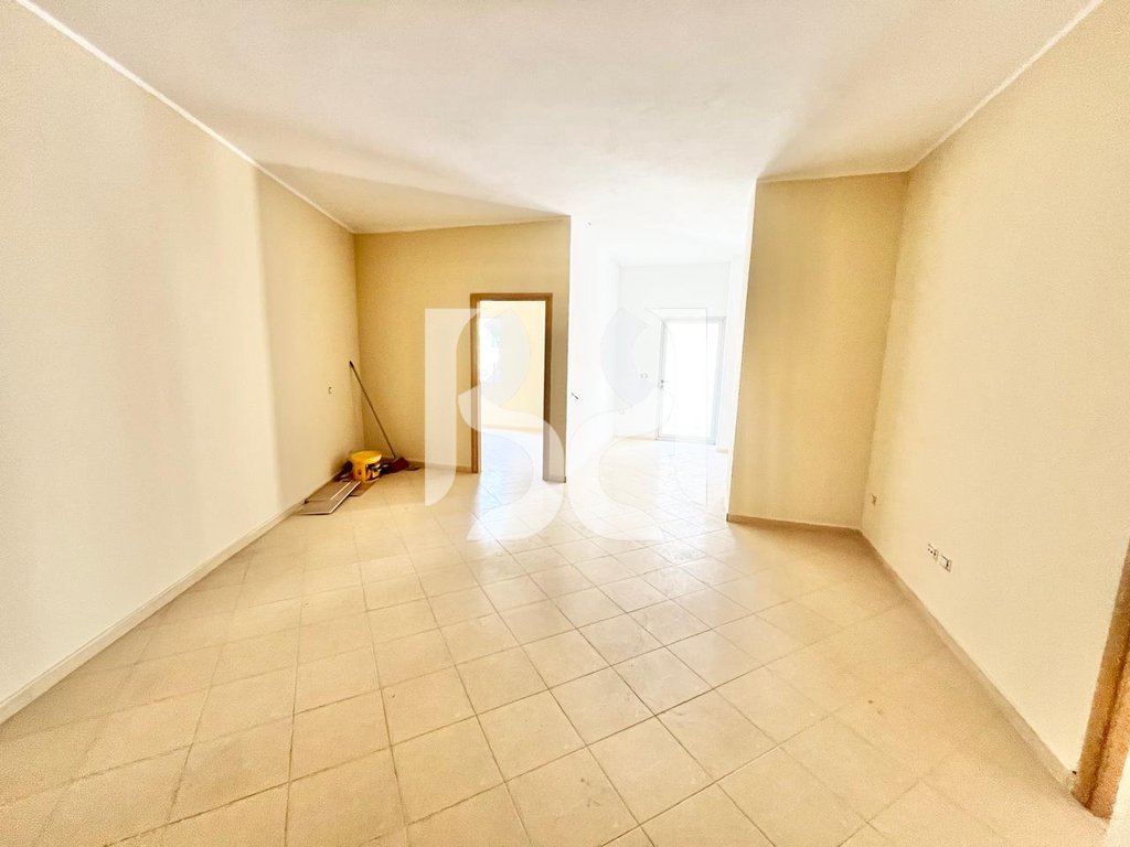 APARTAMENT 2+1+TUALET+BALLKON NE SHITJE NE FRESK*