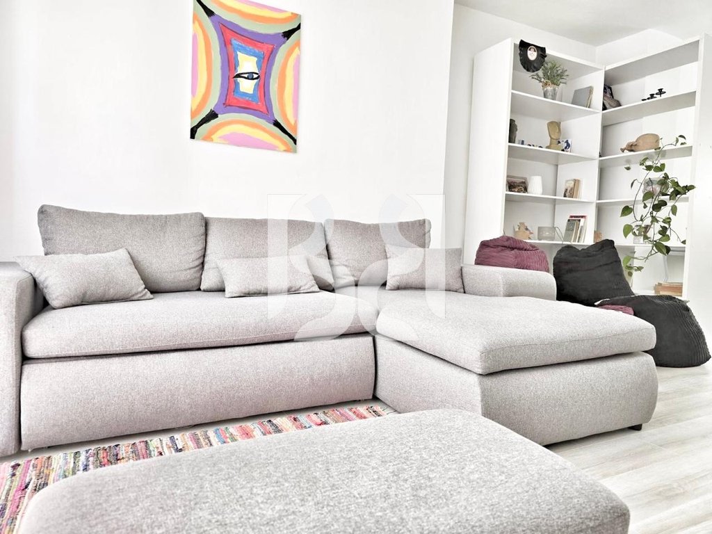APARTAMENT 1+1, ME QIRA TEK PAZARI I RI