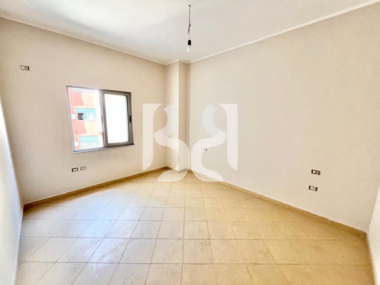 APARTAMENT 2+1+TUALET+BALLKON NE SHITJE NE FRESK*