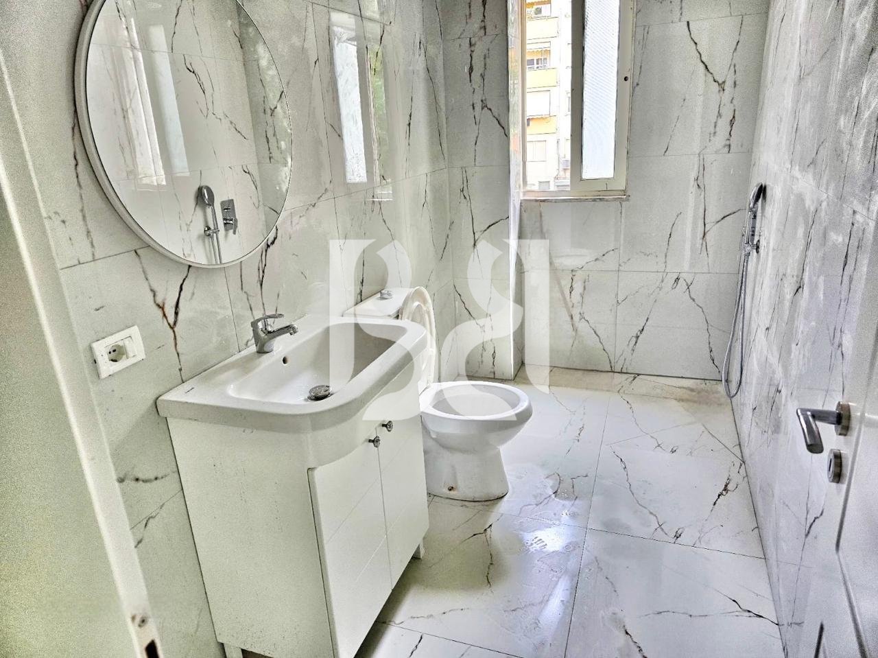 APARTAMENT 1+1, ME QIRA TEK PAZARI I RI