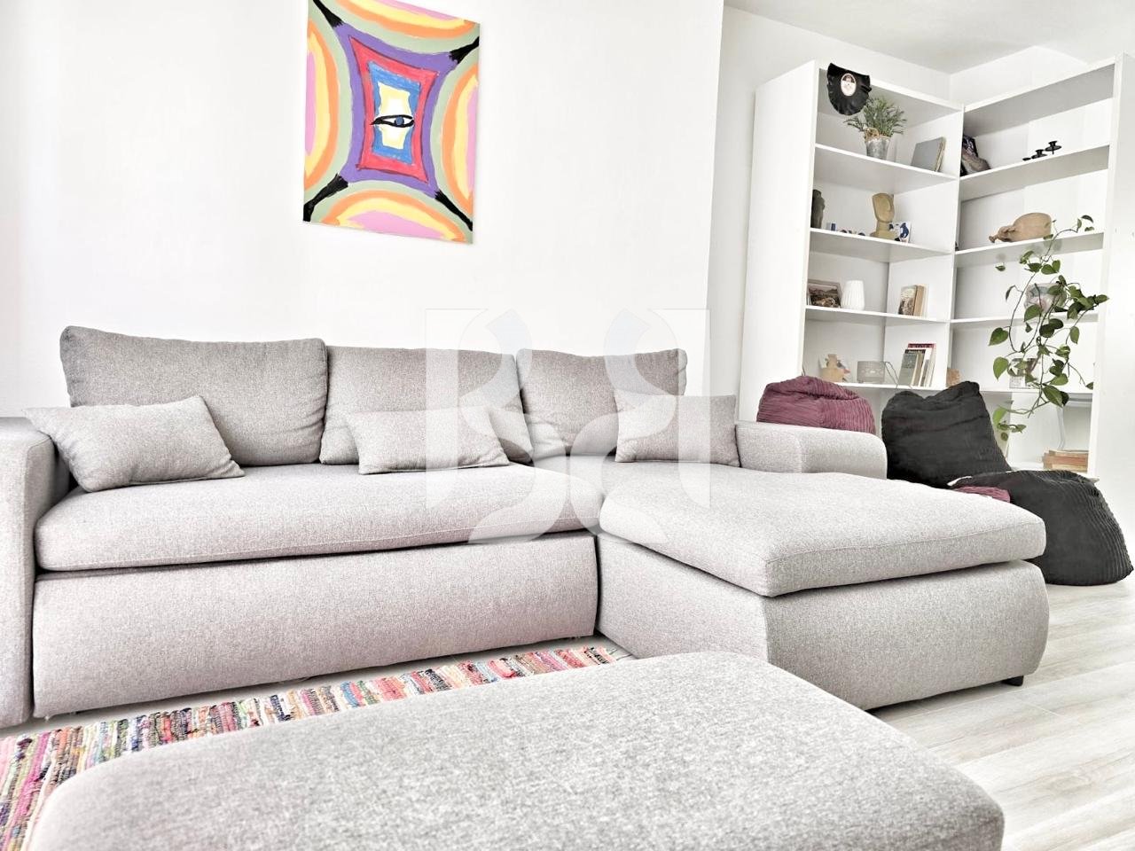 APARTAMENT 1+1, ME QIRA TEK PAZARI I RI