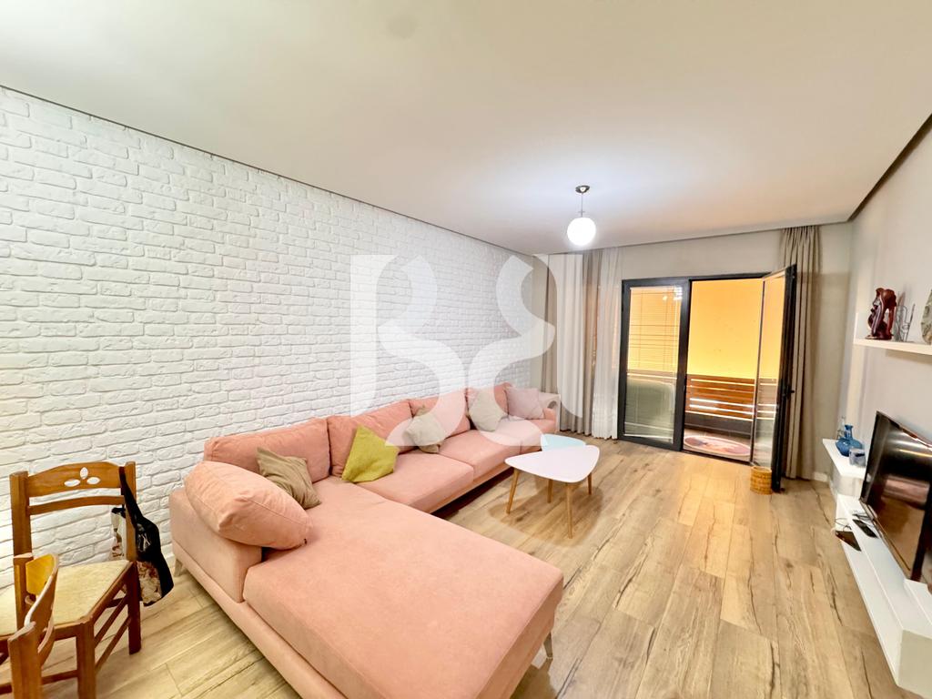 APARTAMENT 2+1 ME QIRA NE YZBERISHT PRANE PALESTER UNIK*