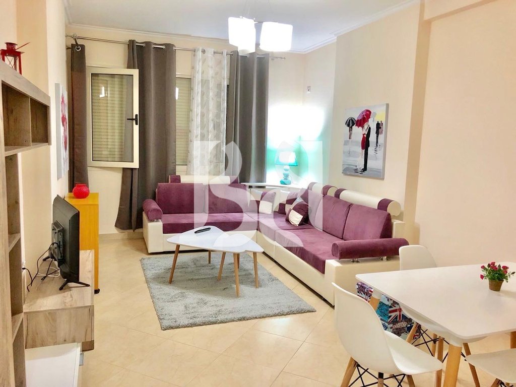APARTAMENT ME QIRA  1+1+BALLKON  ASTIR PRANE AZA