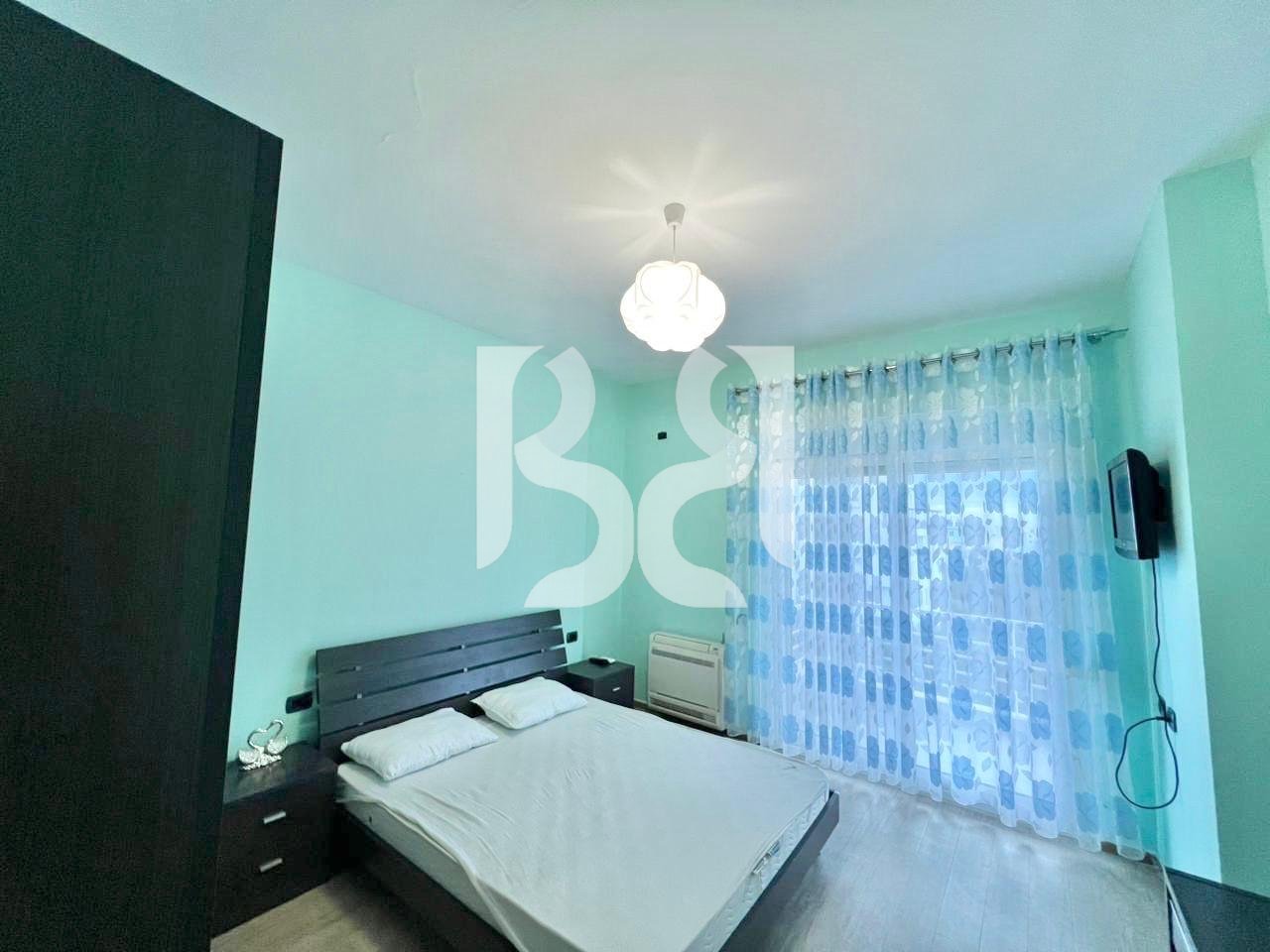 SHITET PENTHOUSE UNIK  3+1+2 ME VERANDË   SHKËMBI I KAVAJËS