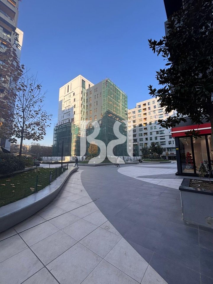 SHITET APARTAMETN 1+1  NE SQUARE 21 NE RRUGEN E KAVAJES