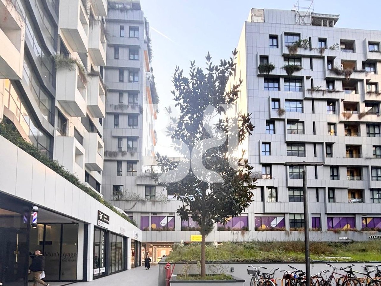 SHITET APARTAMETN 1+1  NE SQUARE 21 NE RRUGEN E KAVAJES