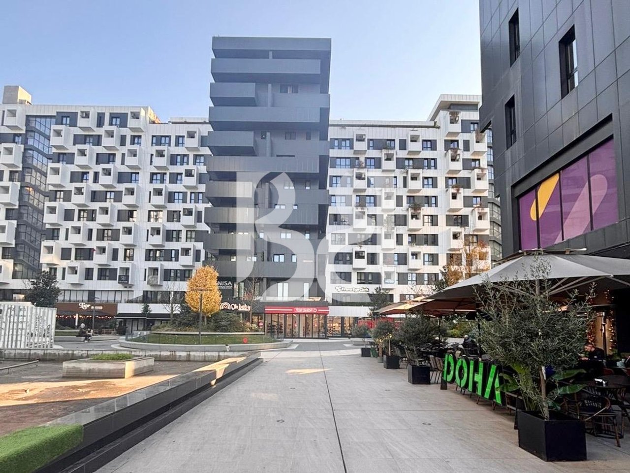 SHITET APARTAMETN 1+1  NE SQUARE 21 NE RRUGEN E KAVAJES