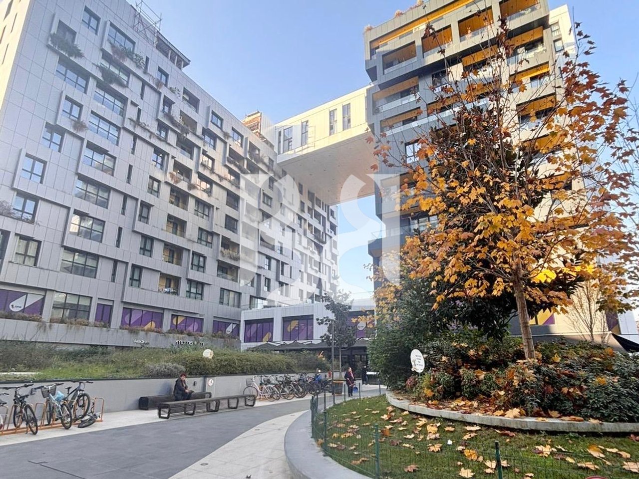 SHITET APARTAMETN 1+1  NE SQUARE 21 NE RRUGEN E KAVAJES