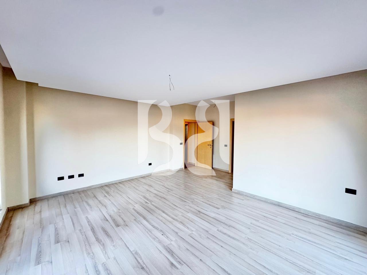 VILË LUKSOZE ME QERA NË ACACIA HILLS TIRANË