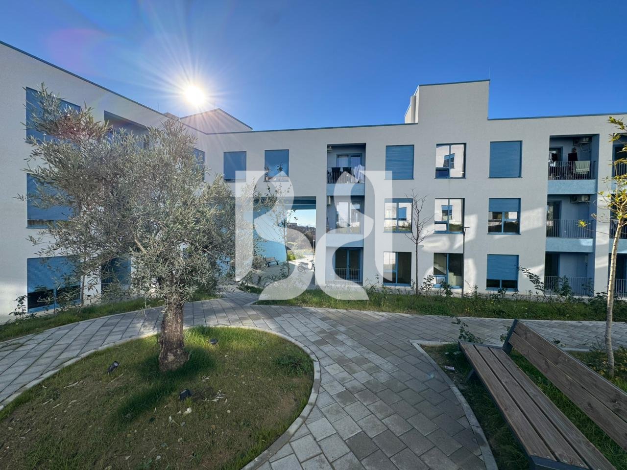 APARTAMENT 1+1 ME QIRA NE REZIDENCA OXA FRESK