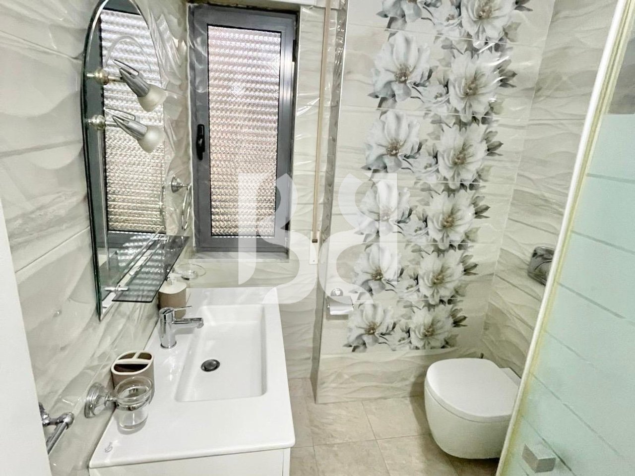 APARTAMENT 2+1+2 PER QIRA NE KOMUNA E PARISIT*